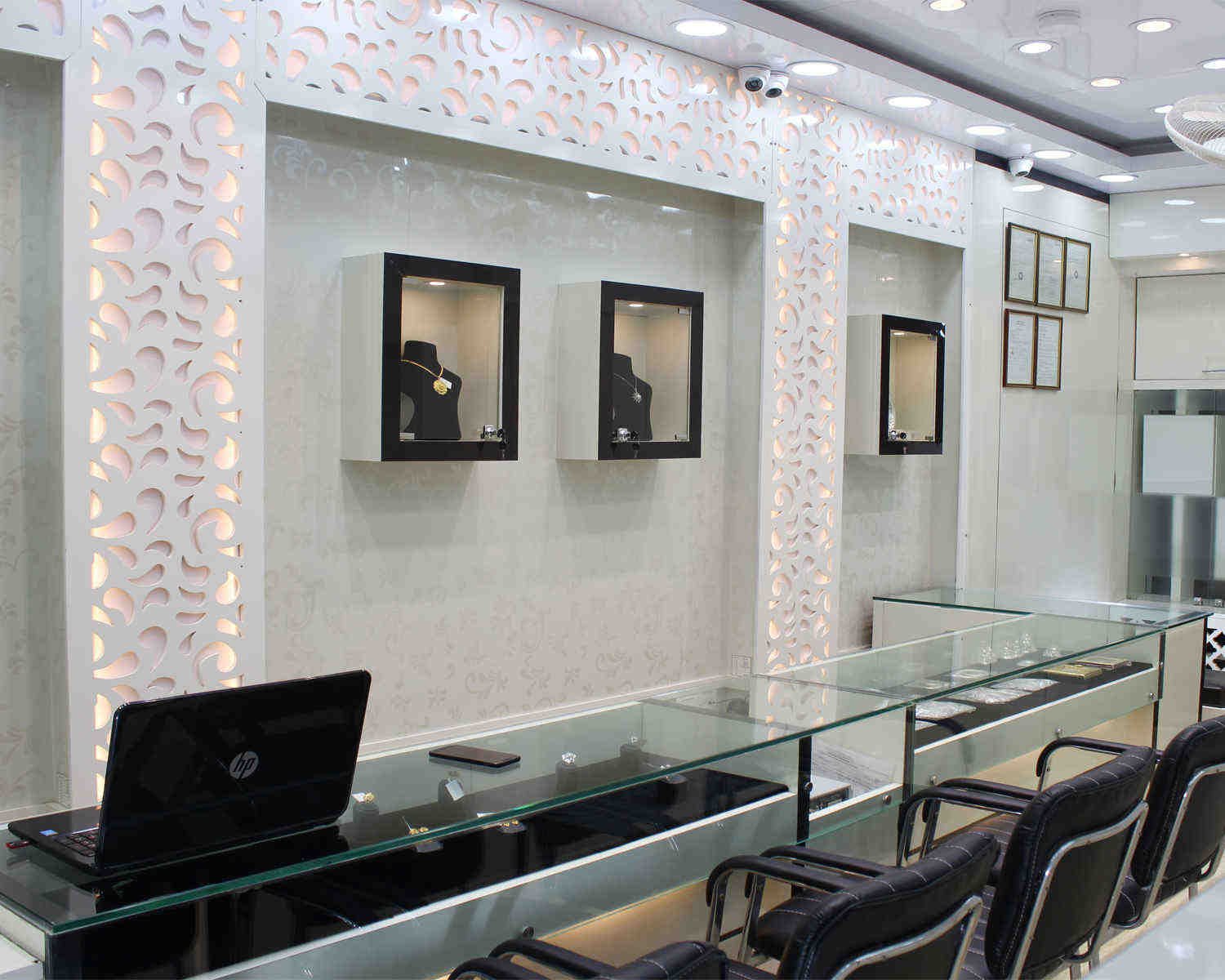 Karuri Jewellers Interior Store Image