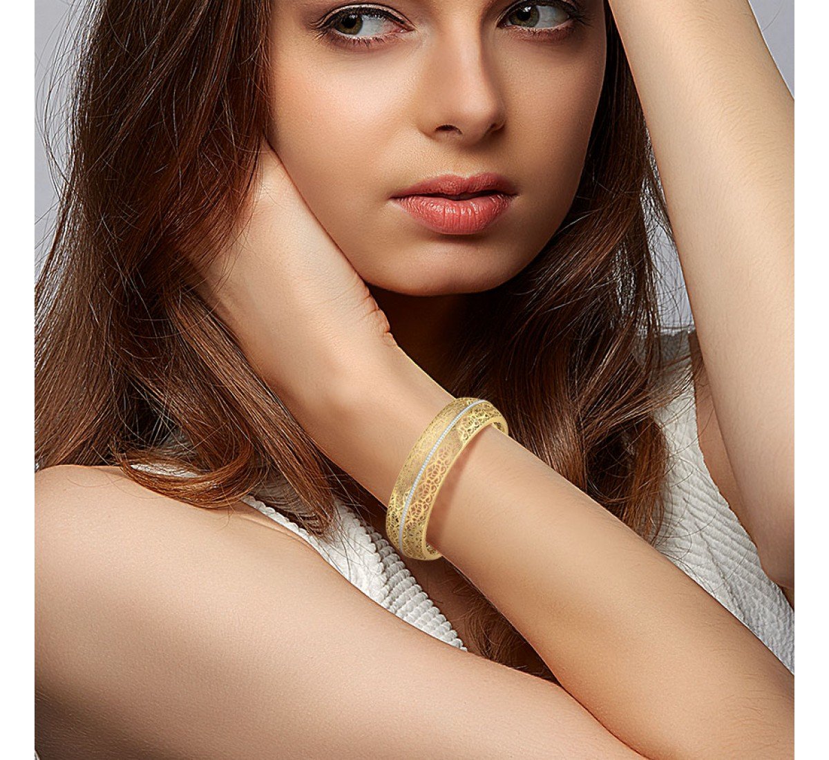 Scintillating Diamond Bangles