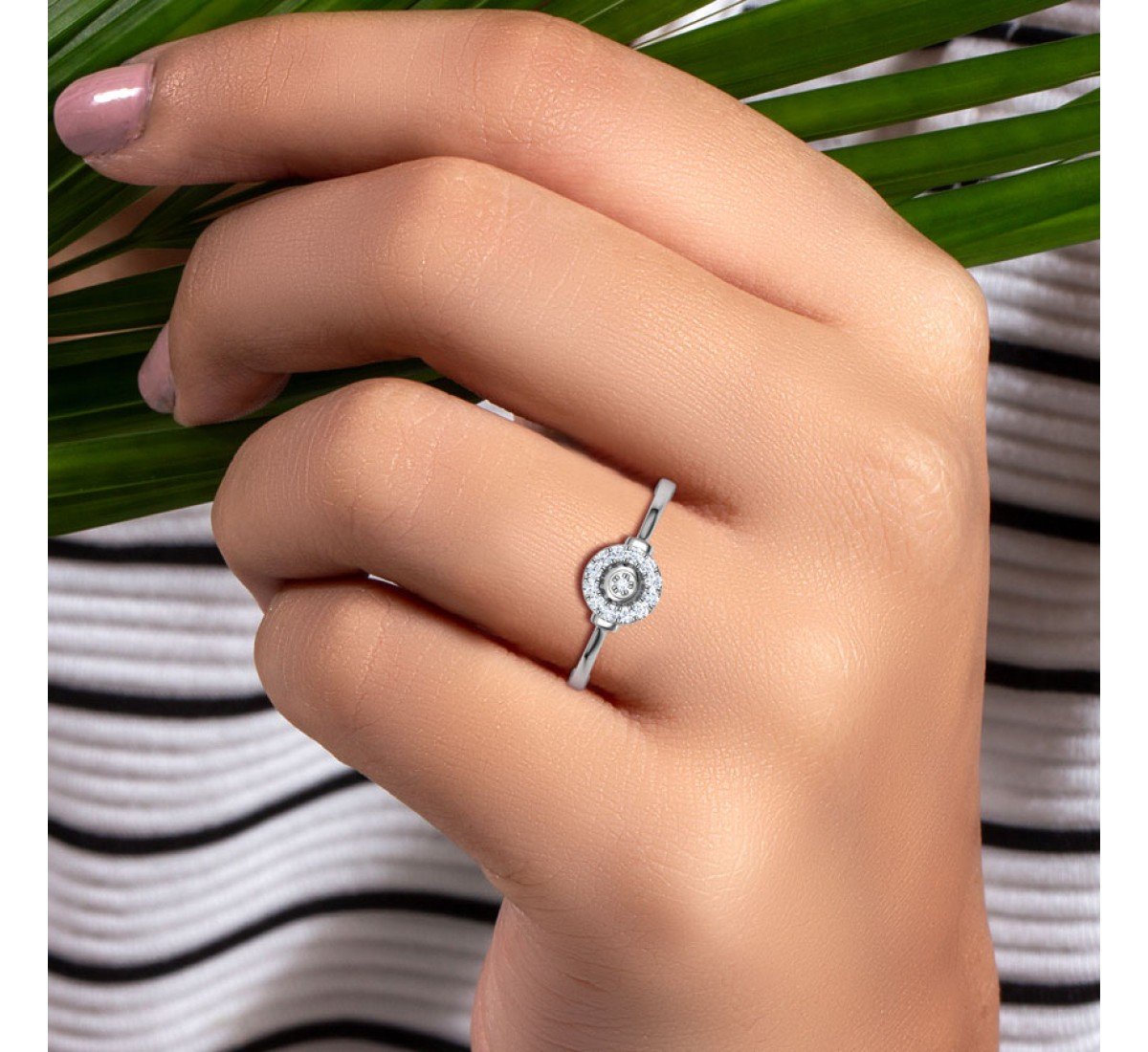 Bella Salamat Diamond Ring