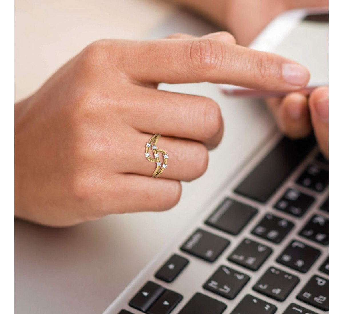 Essence Kesha Diamond Ring